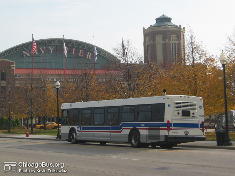 Prototype bus #1000 in front of Navy Pier following a CTA press conference on November 8, 2005. (Photo by Kevin Zolkiewicz)