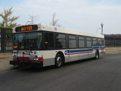 Prototype bus #1000 at Navy Pier during a CTA press conference on November 2, 2005.
