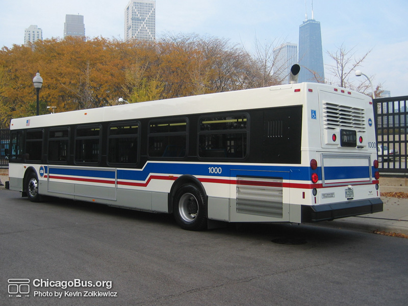 Prototype bus #1000 at Navy Pier during a CTA press conference on November 2, 2005. (Photo by Kevin Zolkiewicz)