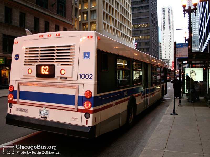 Bus #1002 at Dearborn and Madison working route #62 Archer on March 12, 2006. (Photo by Kevin Zolkiewicz)
