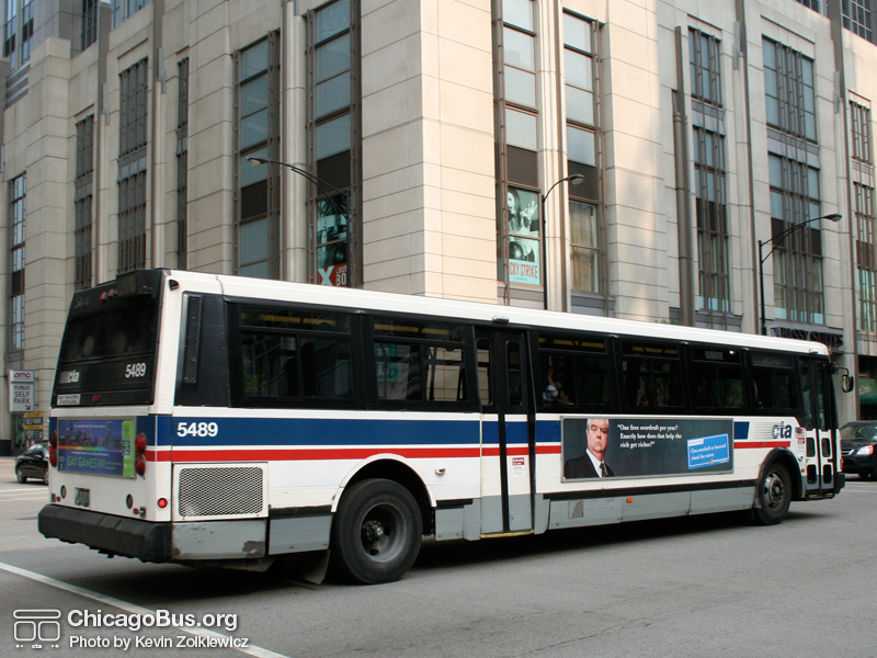 Bus #5489 at Illinois and Columbus working route #66 Chicago on June 28, 2006. (Photo by Kevin Zolkiewicz)