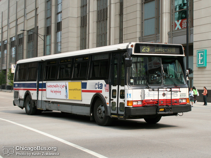 Bus #5519 at Columbus and Grand working route #29 State on June 28, 2006. (Photo by Kevin Zolkiewicz)